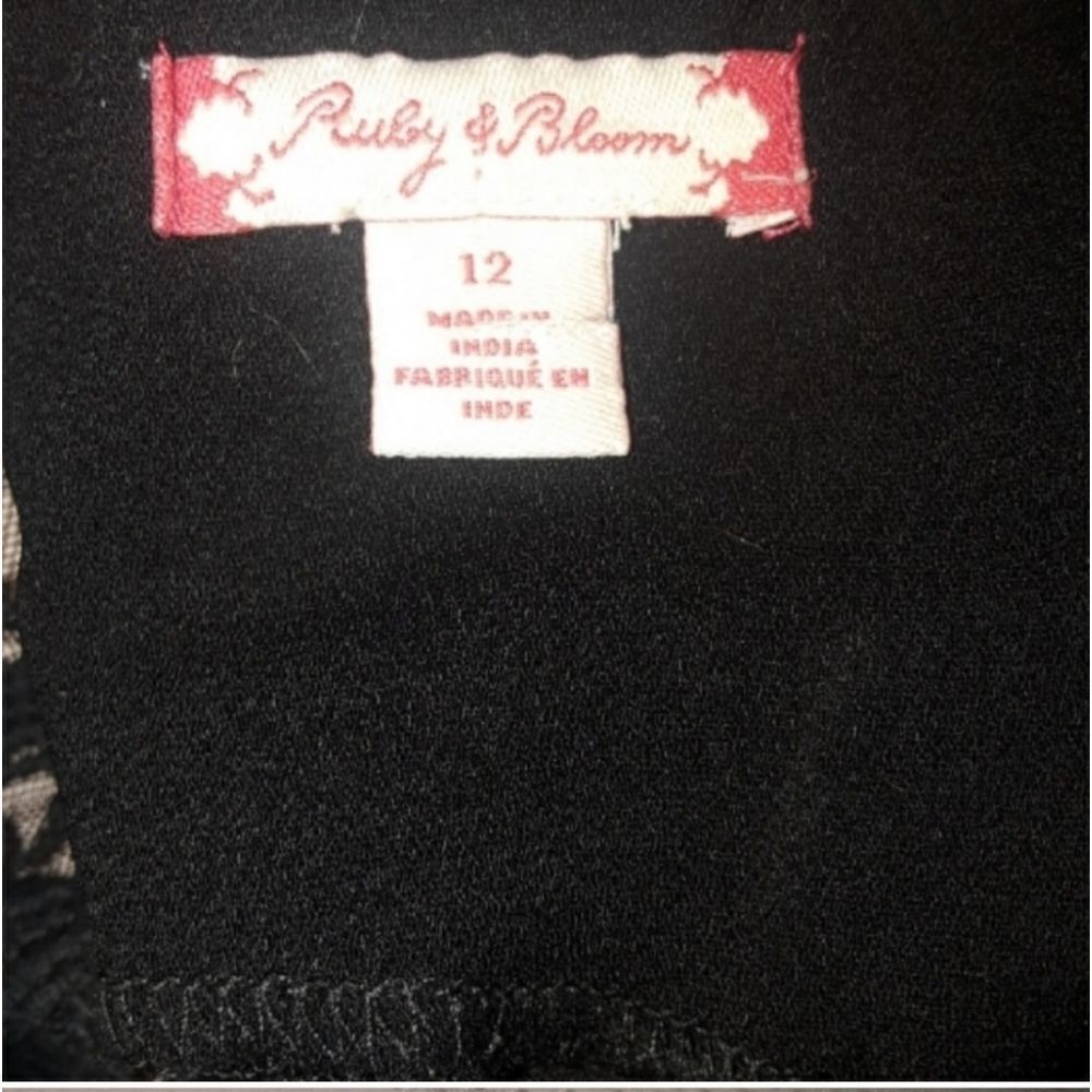 Ruby & Bloom lace dress - Picture 3 of 5